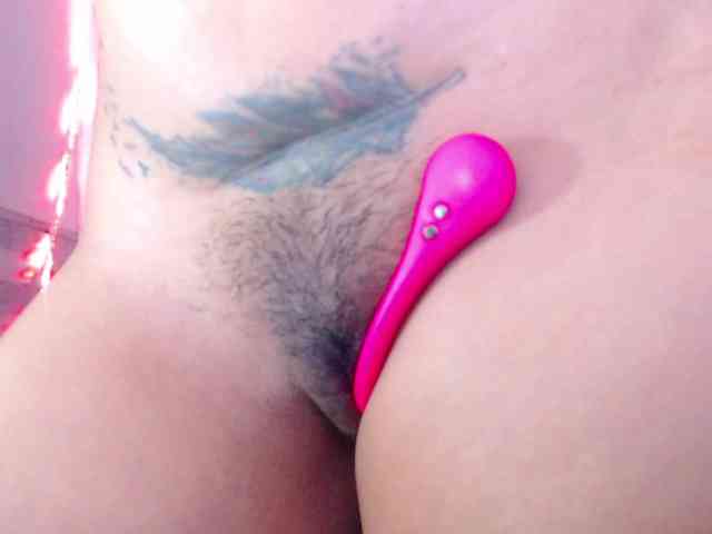 Pleassing-neighbor webcam