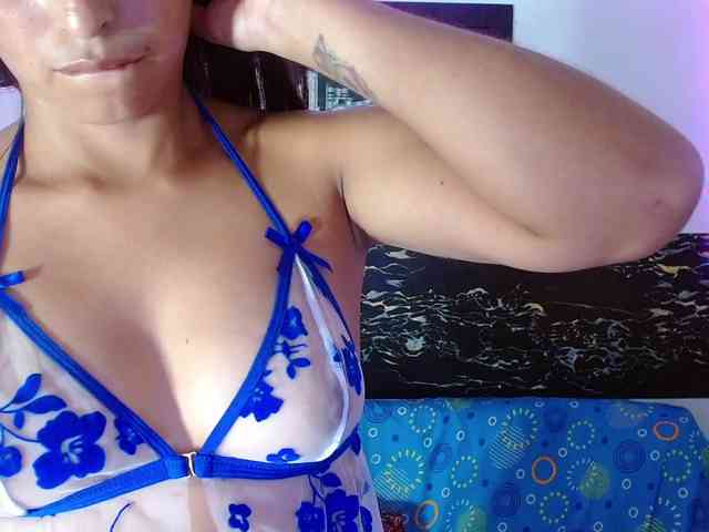 Pleassing-neighbor webcam