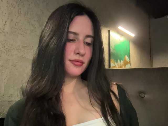 le modèle MarKaa0 est en webcam porno dans un show sur le site bongacams, il possède les tags suivants: White/Caucasian,Brunette,Shaved