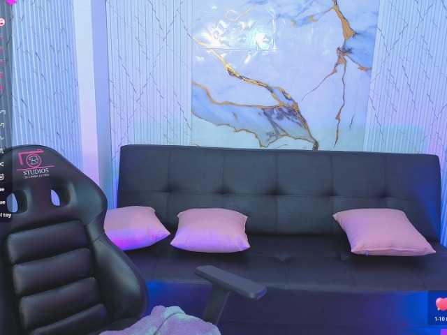 juanita-tay live cam on BongaCams