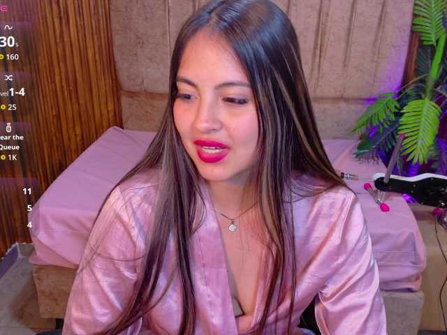 juanita-tay live cam on BongaCams