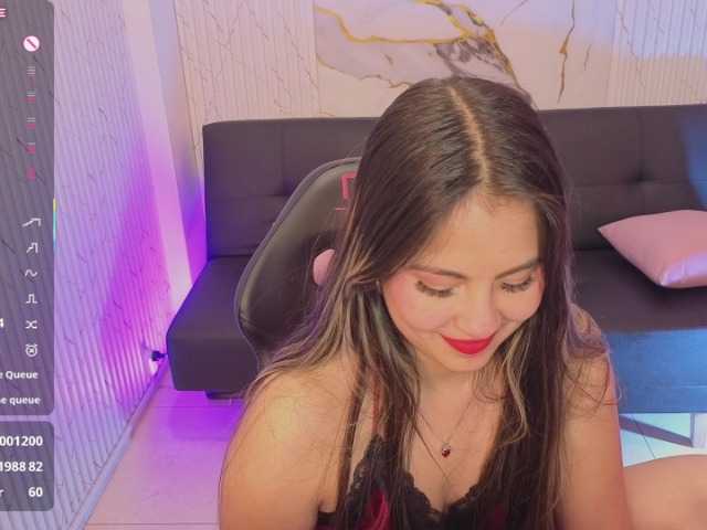 juanita-tay live cam on BongaCams