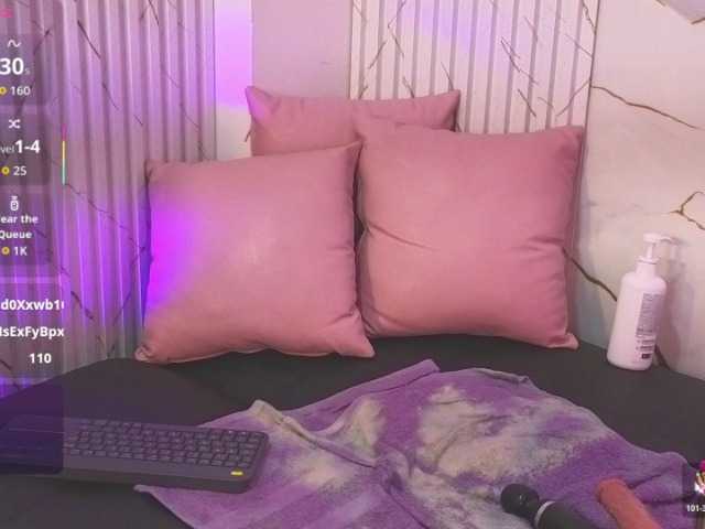juanita-tay live cam on BongaCams