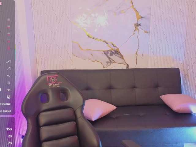 juanita-tay live cam on BongaCams