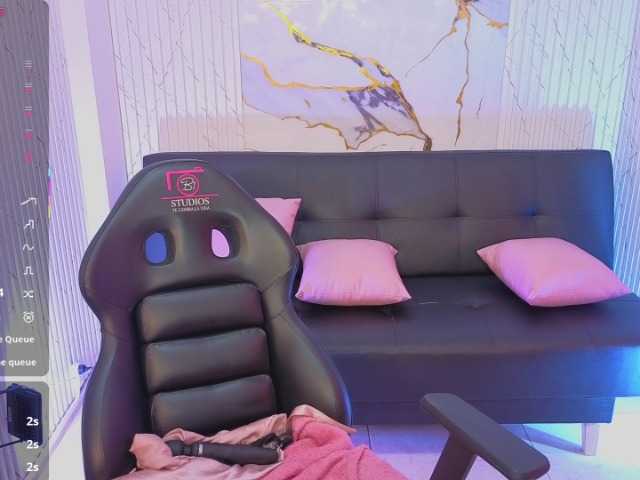 juanita-tay live cam on BongaCams