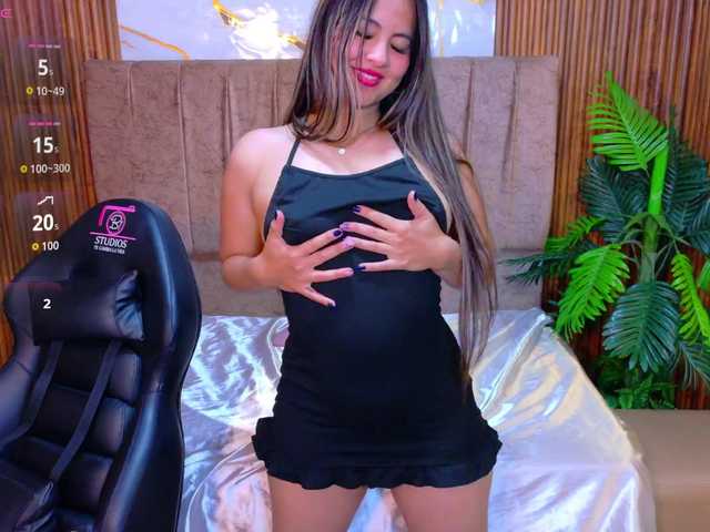 juanita-tay live cam on BongaCams