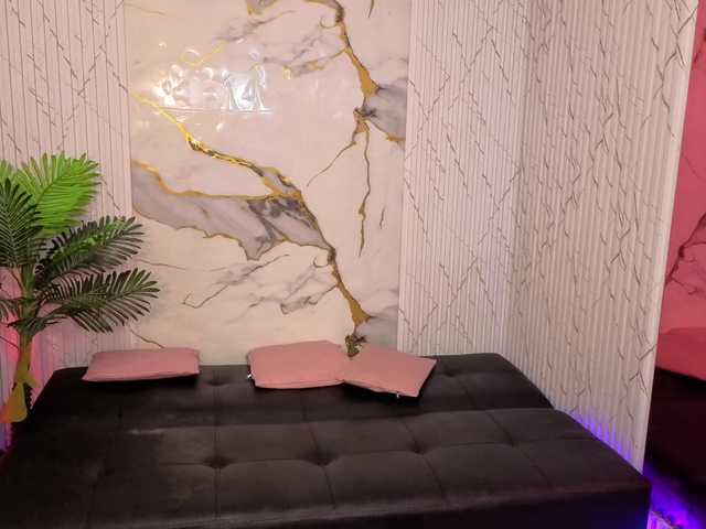 juanita-tay live cam on BongaCams