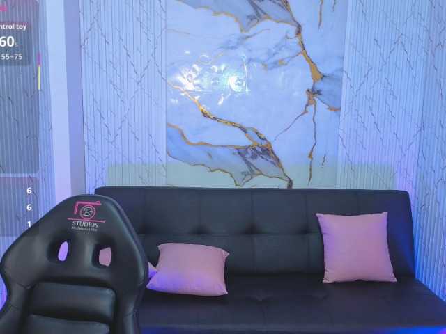 juanita-tay live cam on BongaCams