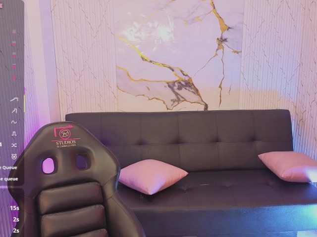 juanita-tay live cam on BongaCams