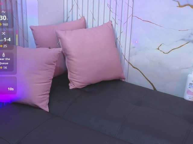 juanita-tay live cam on BongaCams