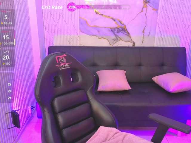 juanita-tay live cam on BongaCams