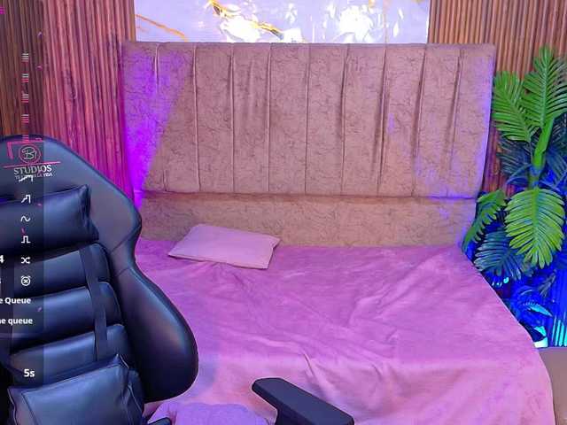 juanita-tay live cam on BongaCams