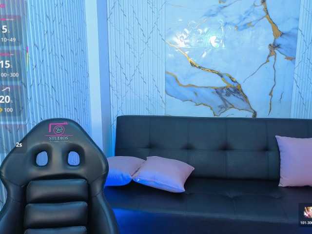 juanita-tay live cam preview
