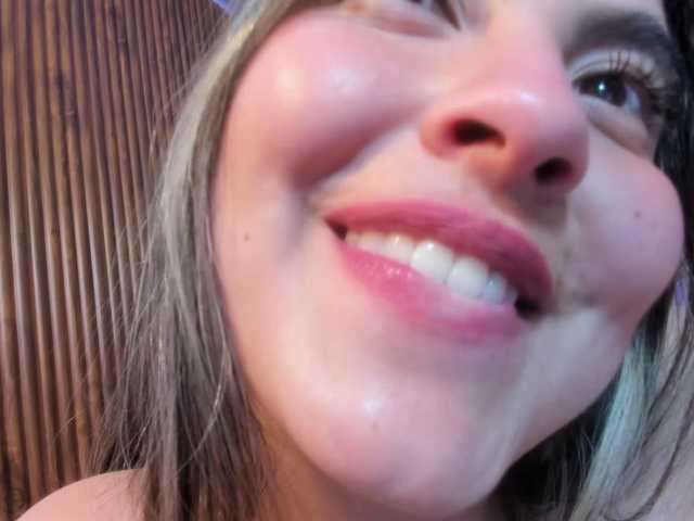 juanita-tay's BongaCams show and profile