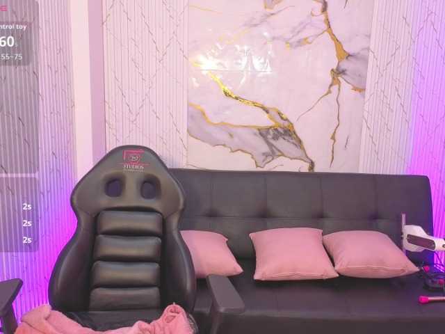 juanita-tay live cam on BongaCams