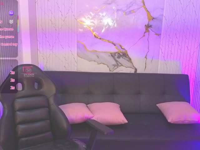 juanita-tay live cam on BongaCams