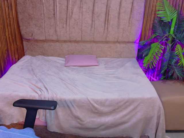 juanita-tay live cam on BongaCams