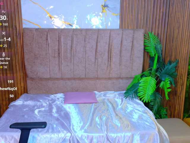 juanita-tay live cam on BongaCams