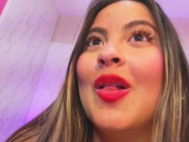 juanita-tay live cam on BongaCams