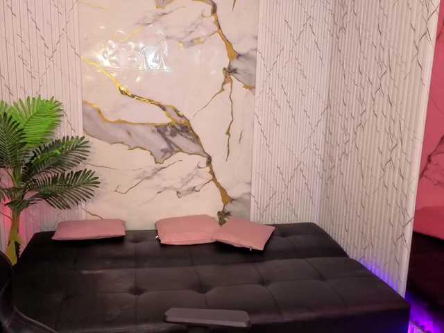 juanita-tay live cam on BongaCams