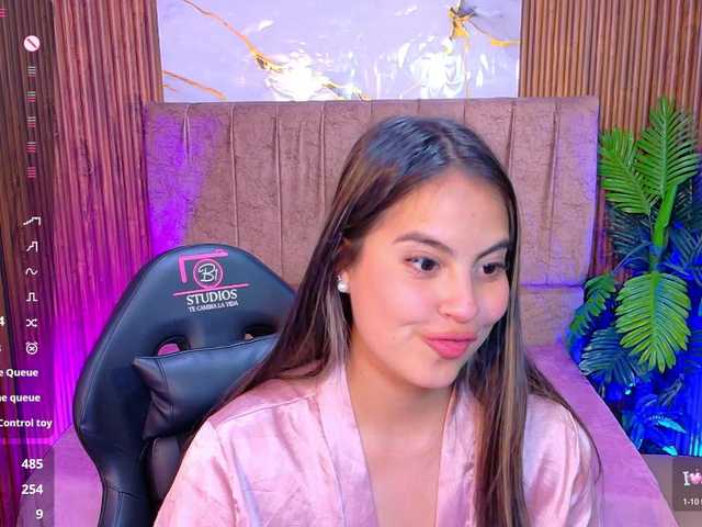 juanita-tay live cam on BongaCams