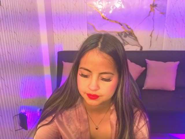 juanita-tay live cam on BongaCams