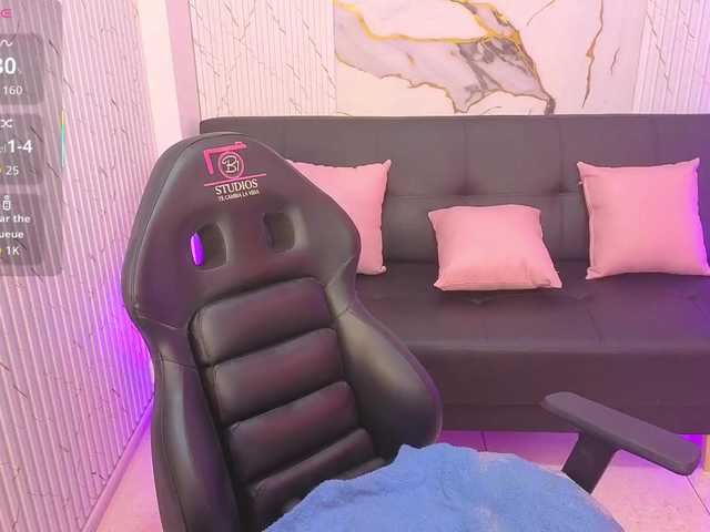 juanita-tay live cam on BongaCams