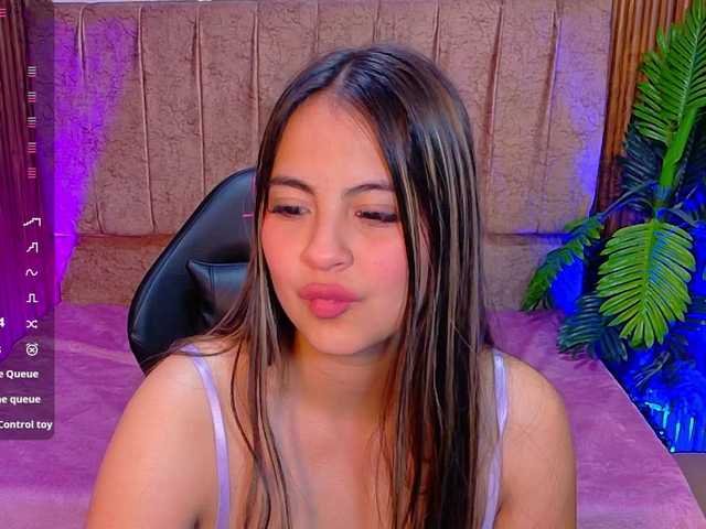 juanita-tay live cam on BongaCams