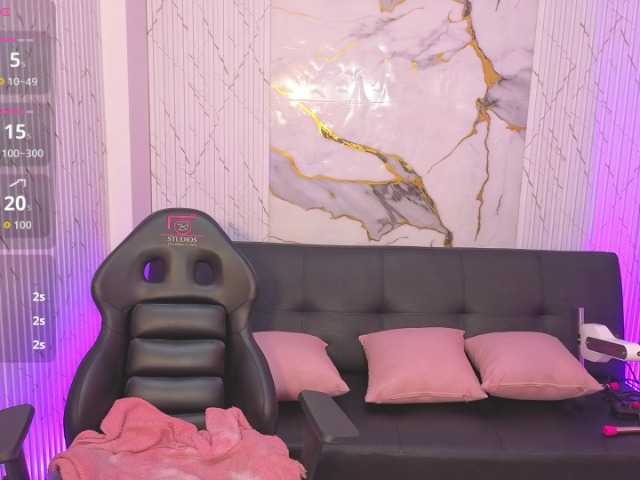juanita-tay live cam on BongaCams