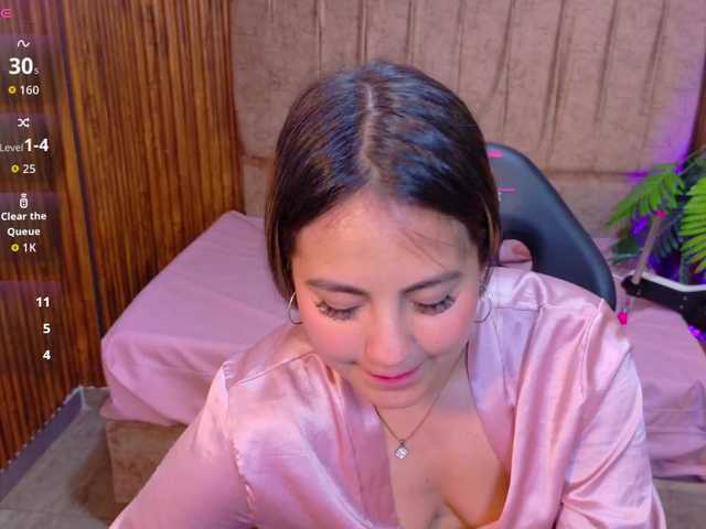juanita-tay live cam on BongaCams