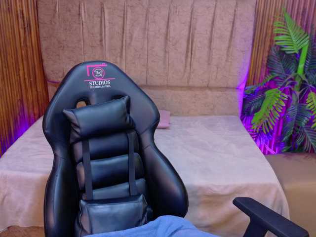 juanita-tay live cam on BongaCams