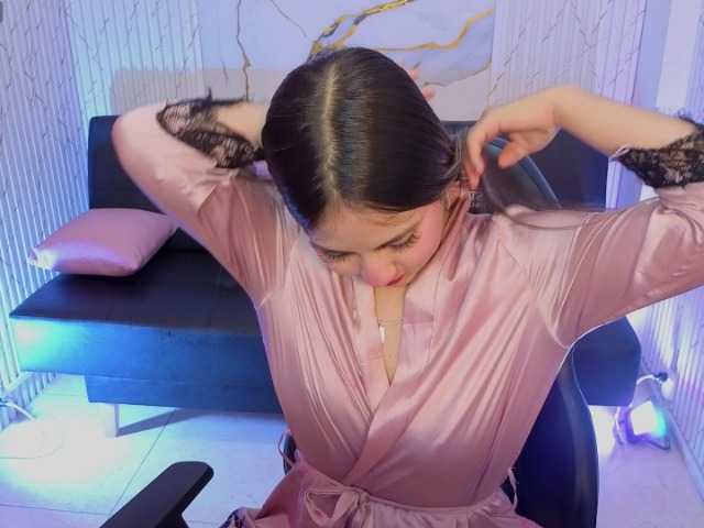 juanita-tay live cam on BongaCams