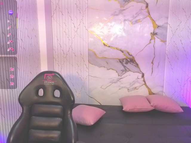 juanita-tay live cam on BongaCams