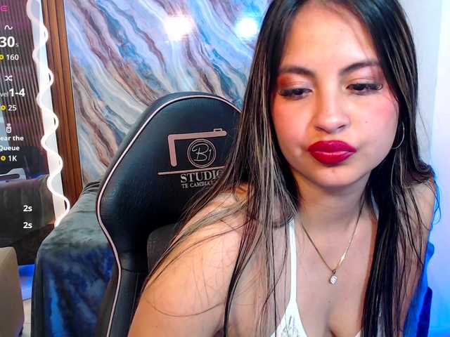 juanita-tay live cam on BongaCams