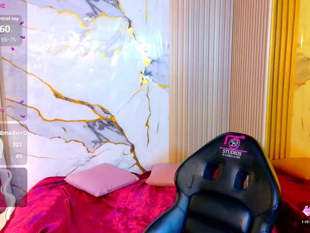 juanita-tay live cam on BongaCams
