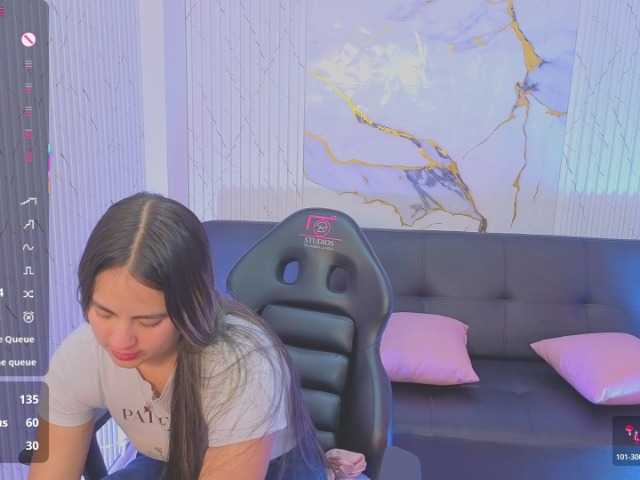 juanita-tay live cam preview