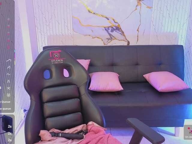 juanita-tay live cam on BongaCams