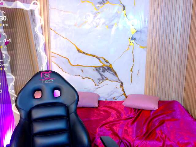 juanita-tay live cam on BongaCams