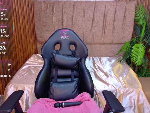 juanita-tay live cam on BongaCams
