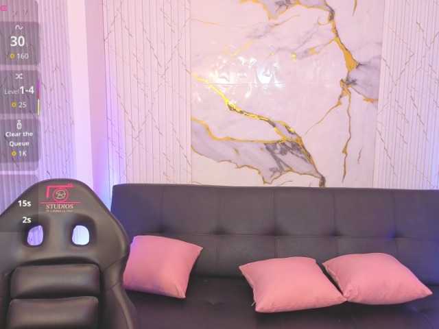 juanita-tay live cam on BongaCams
