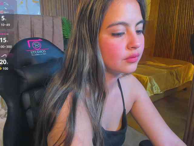 juanita-tay webcam