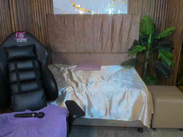 juanita-tay webcam