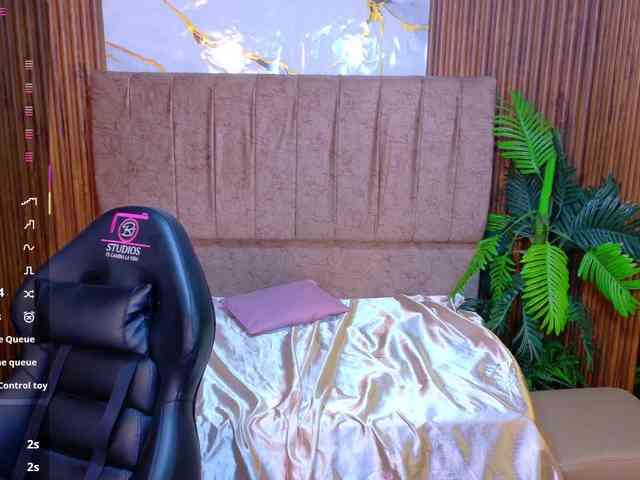 juanita-tay webcam