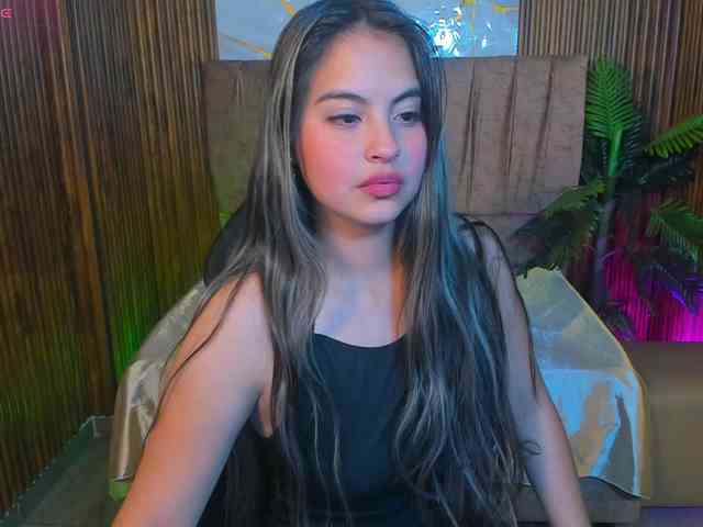 juanita-tay webcam