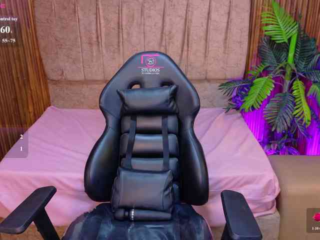 juanita-tay webcam