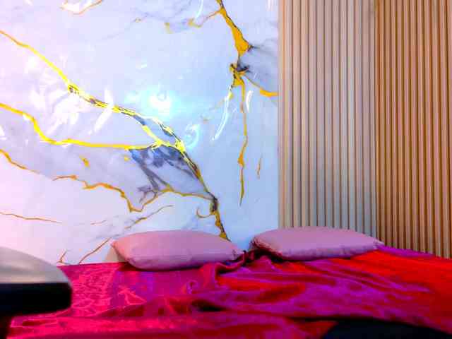 juanita-tay webcam