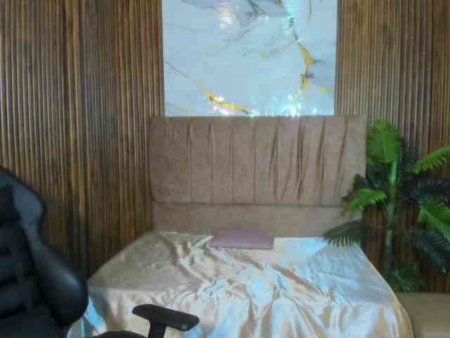 juanita-tay webcam
