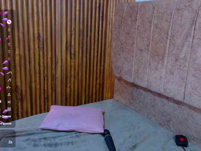 juanita-tay webcam