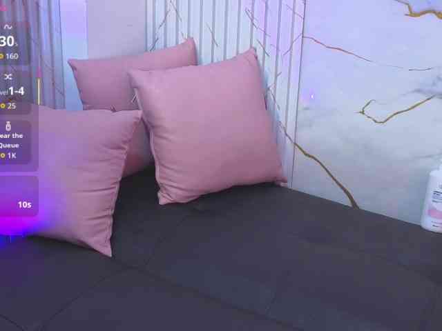 juanita-tay webcam