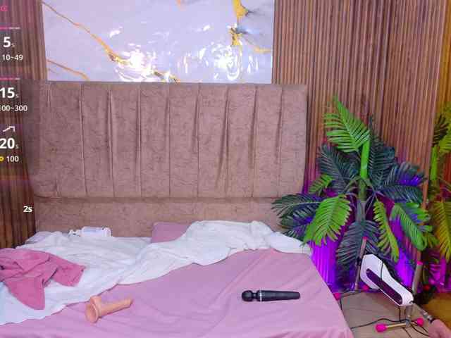 juanita-tay webcam